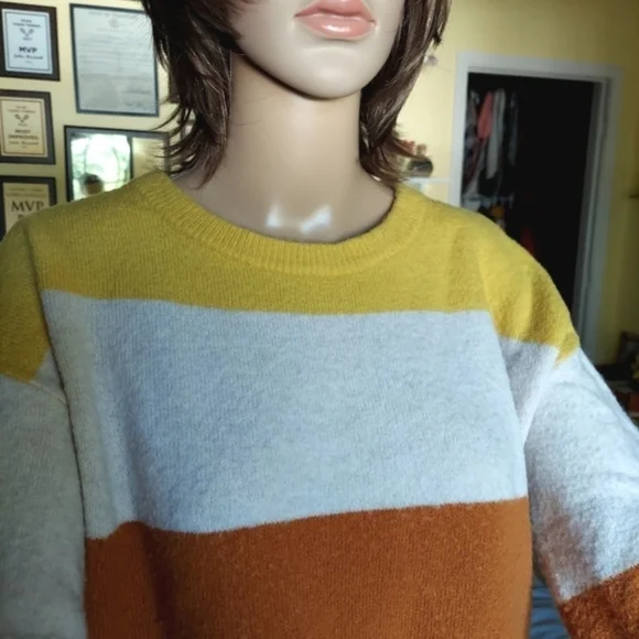 Madewell Striped Oversized Cropped Sweater - Picture 4 of 12